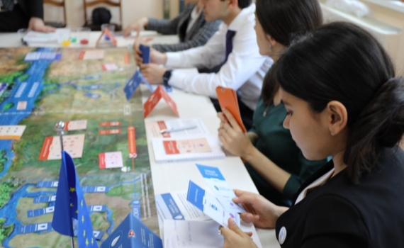 Политолог Скляров: Полевение демократов стало угрозой глобальному миропорядку