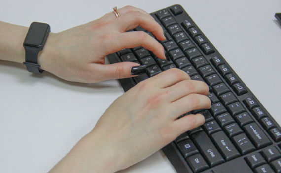 Казахстанские власти ведут непоследовательную политику по отношению к ИИ